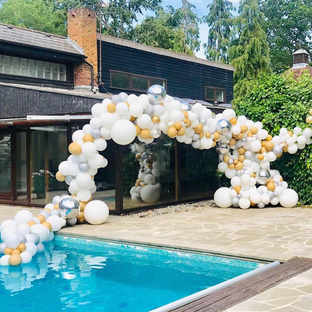 Prom party pool and garden balloon installation Airmagination Surrey 4