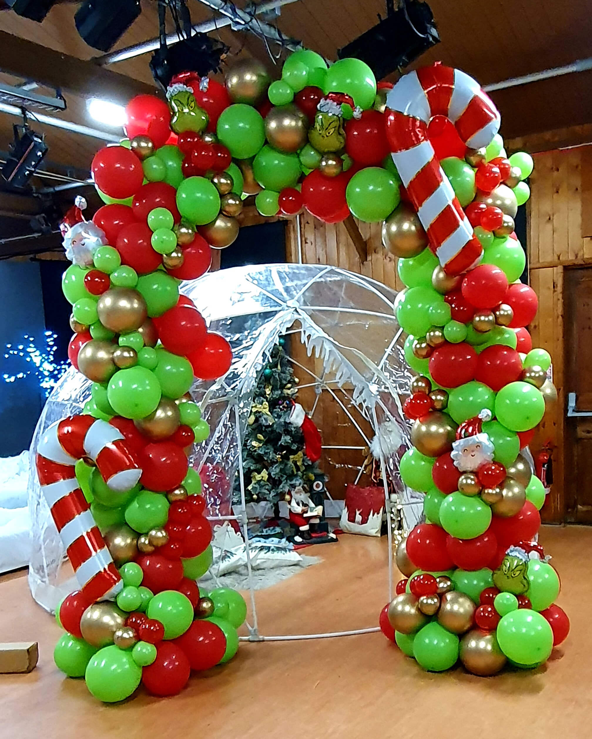 Christmas Organic Balloon Arch